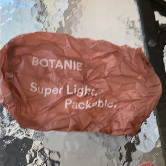 Aritzia TNA Botanie puffer - Picture 4 of 5